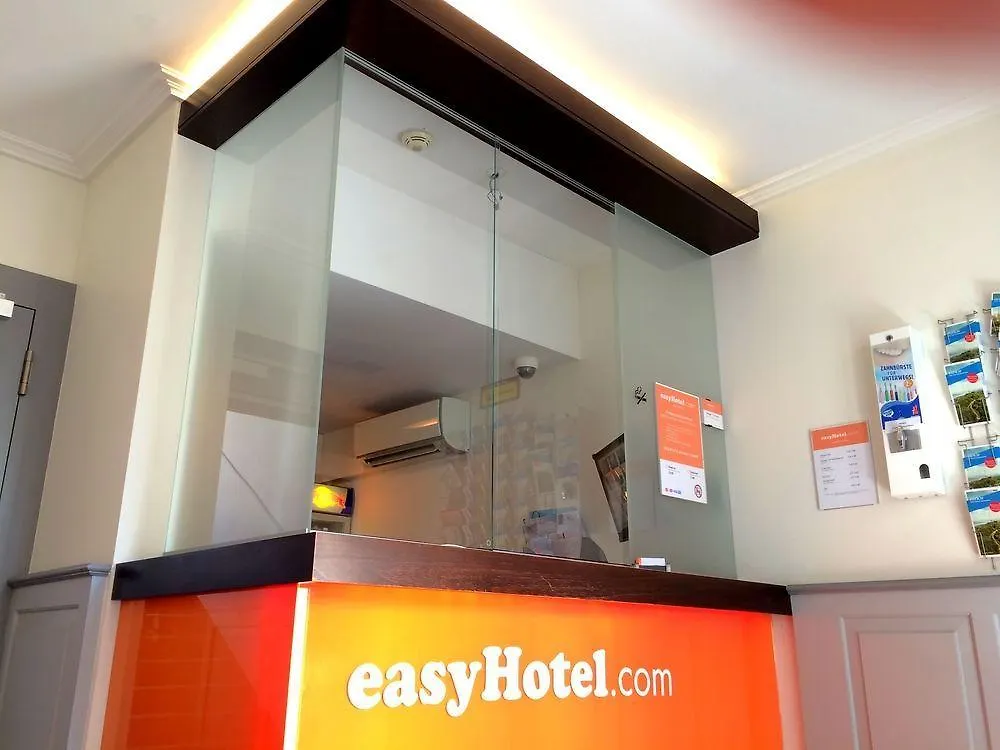 호텔 Easyhotel Zuerich City Centre