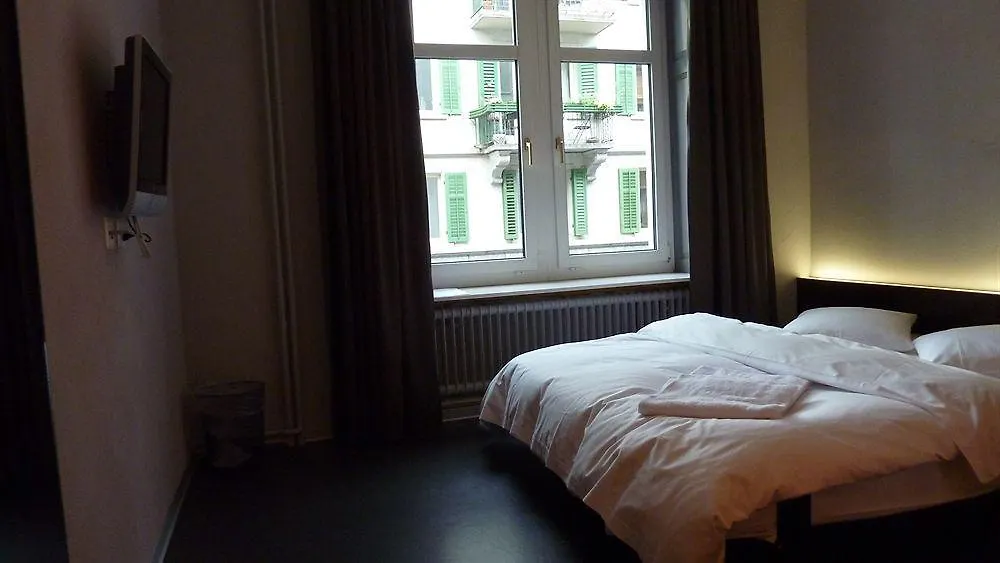 호텔 Easyhotel Zuerich City Centre