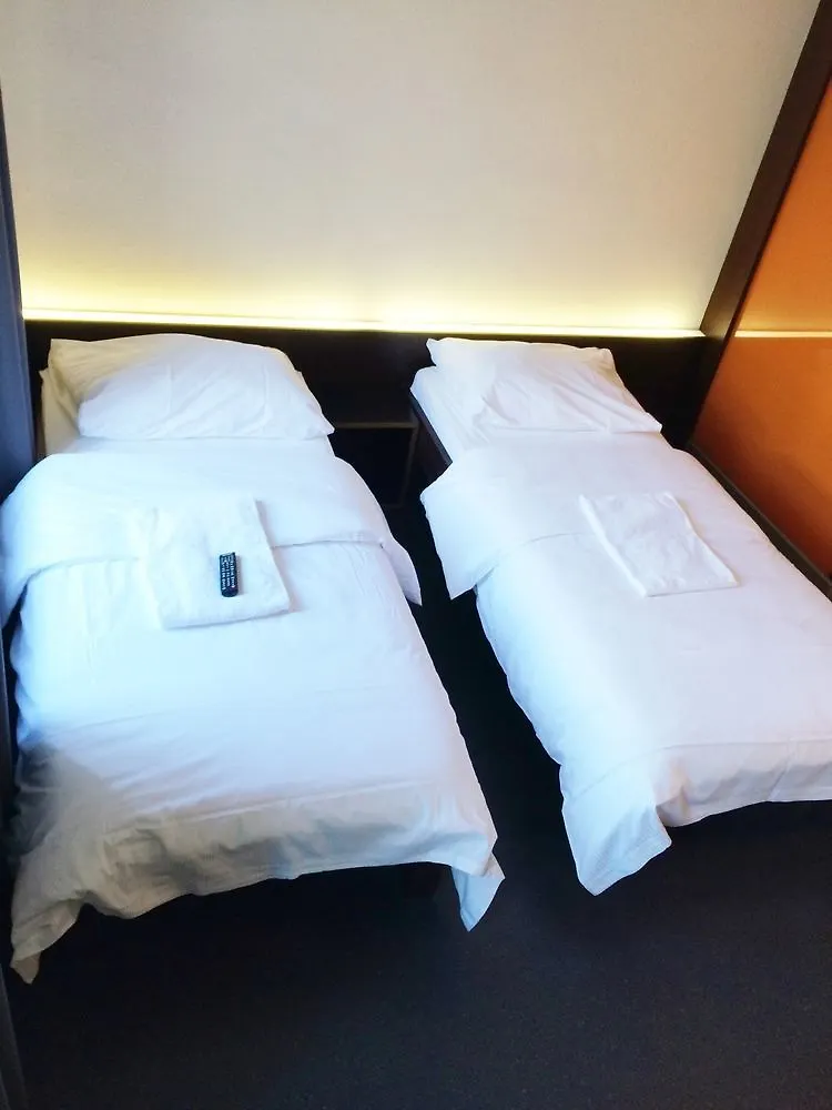 Easyhotel Zuerich City Centre 호텔 취리히