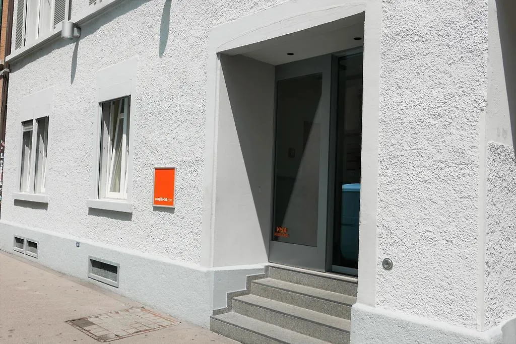 Easyhotel Zuerich City Centre سويسرا
