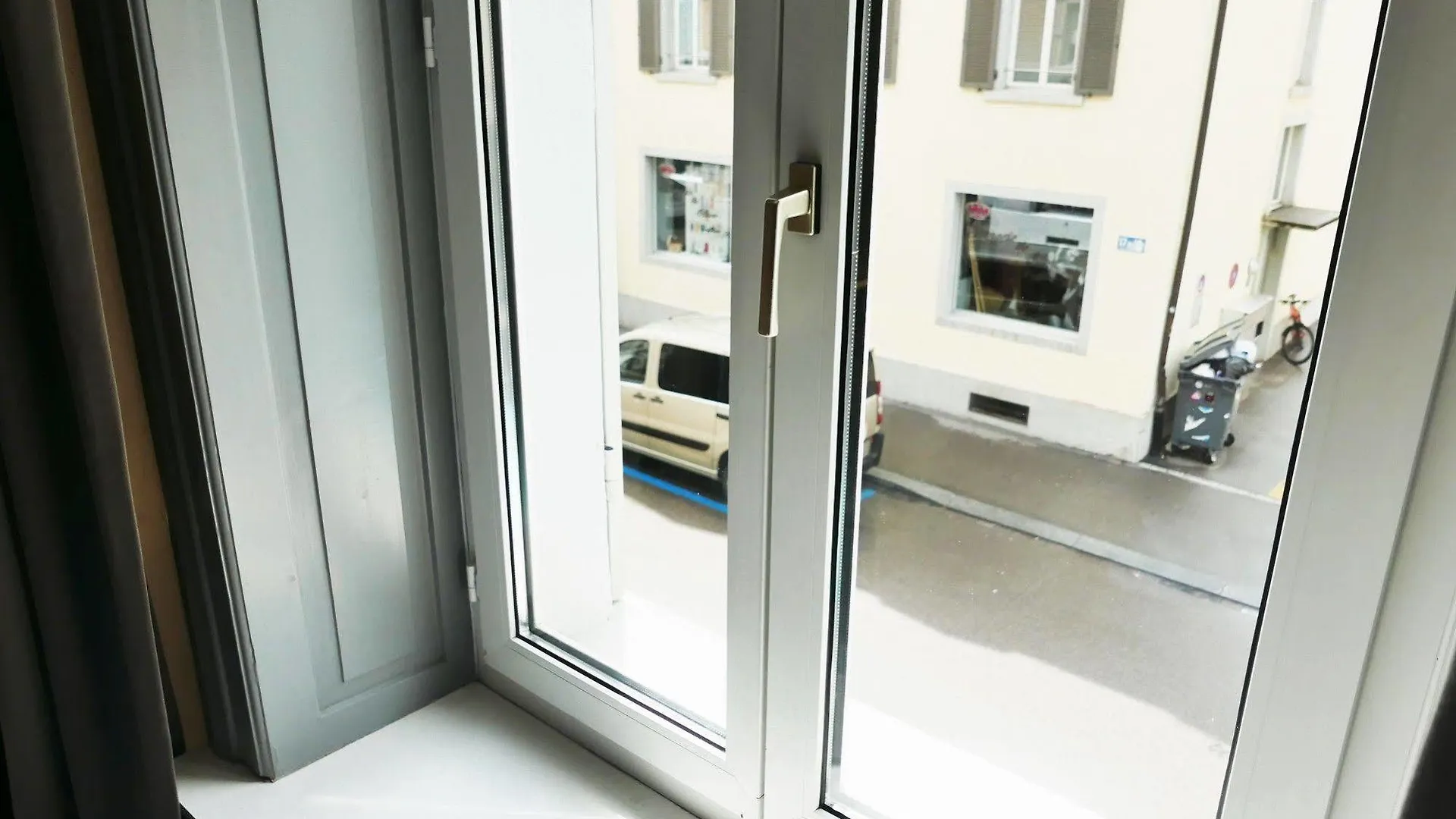 Easyhotel Zuerich City Centre 2*, زيورخ