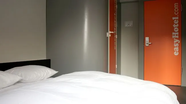 Easyhotel Zuerich City Centre 2*, زيورخ سويسرا